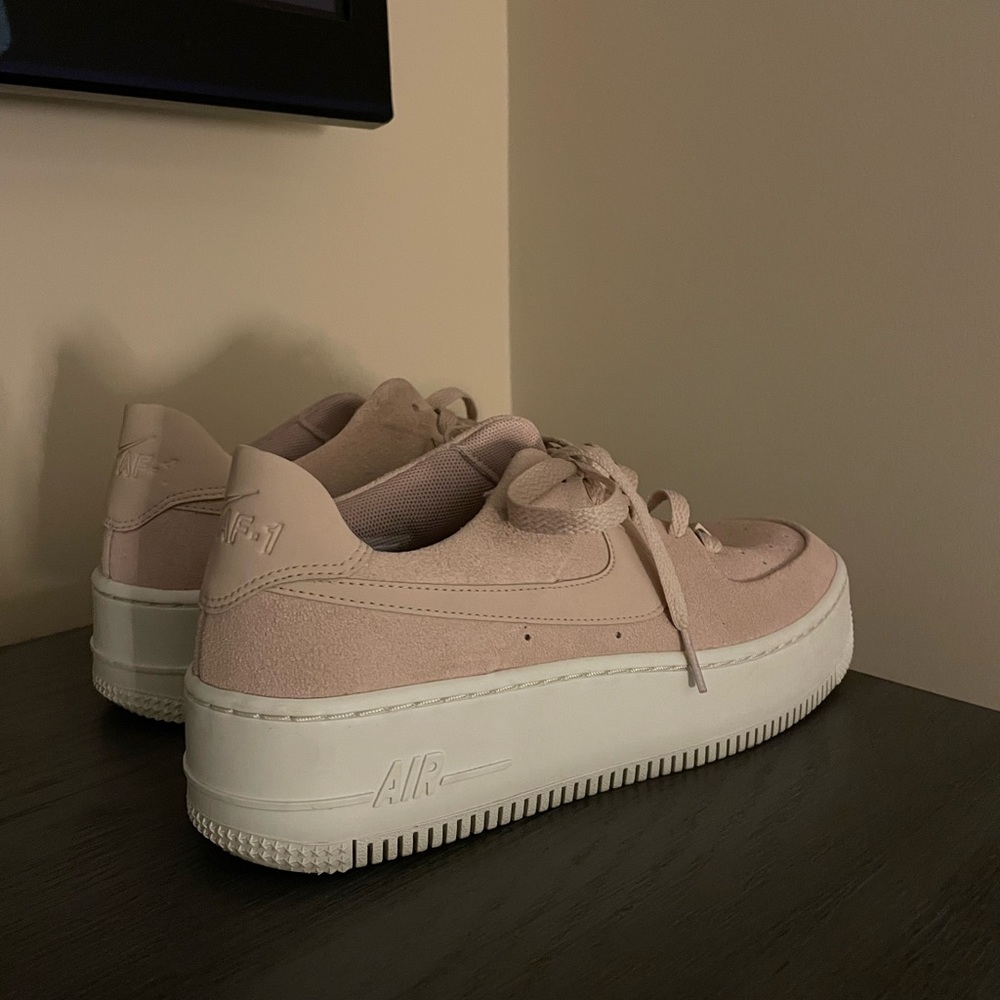 NIKE AF-1